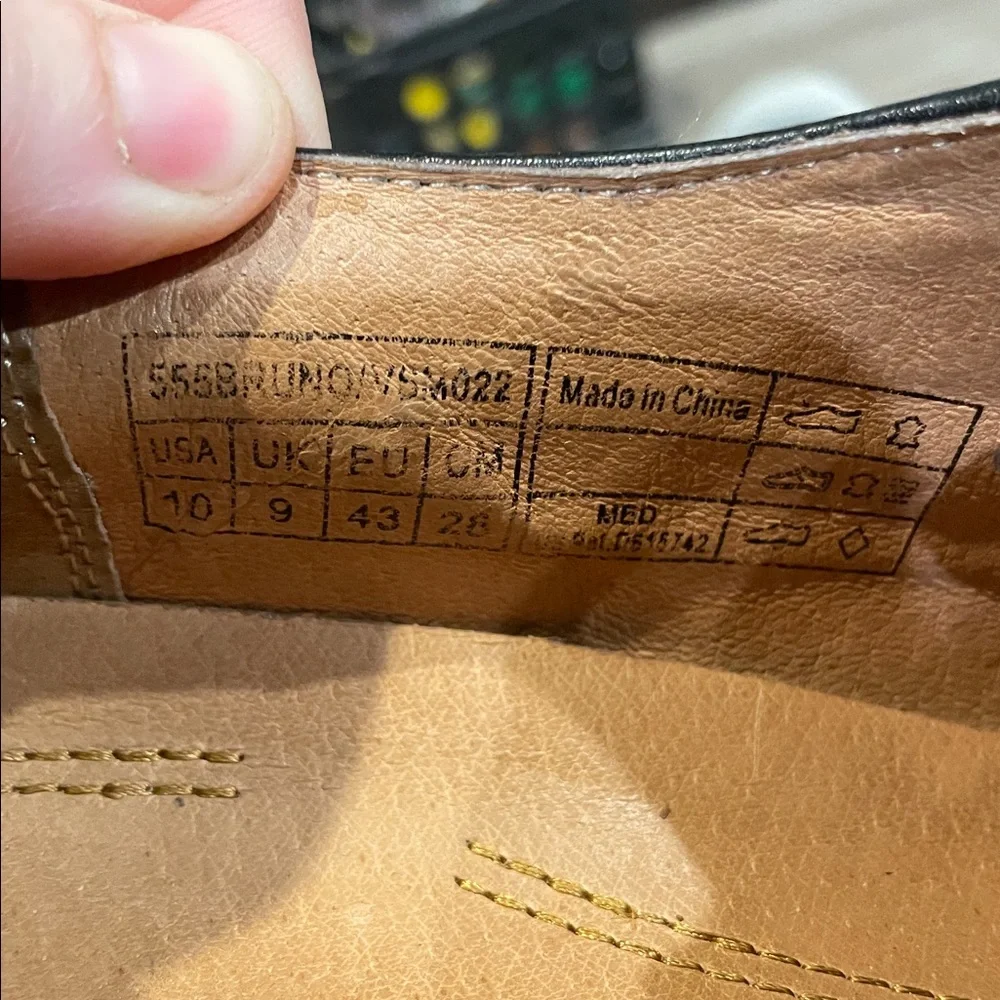 Vionic Bruno Wingtip Shoes
